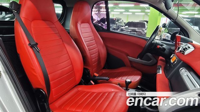 Smart Fortwo 2012 — photo 18