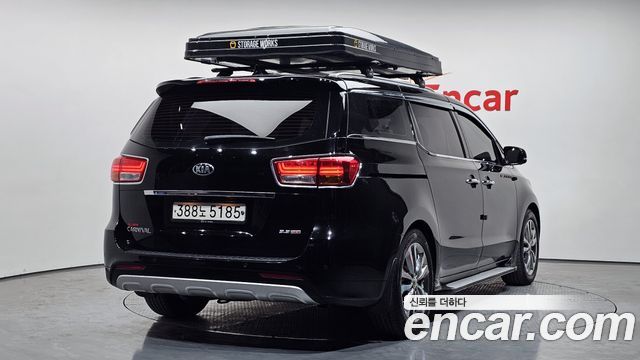 Kia Canival 2018 — photo 2