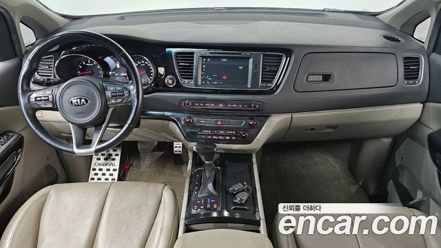 Kia Canival 2018 — photo 7