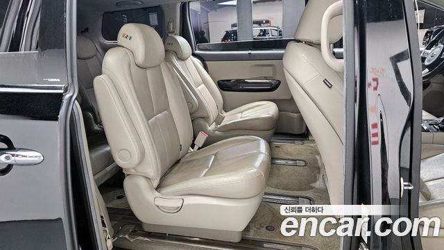 Kia Canival 2018 — photo 11