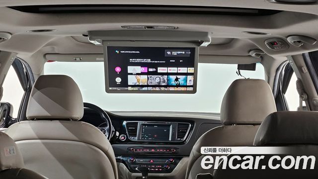 Kia Canival 2018 — photo 19