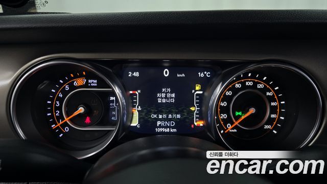 Jeep Wrangler 2018 — photo 8