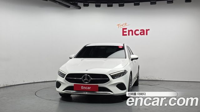 Mercedes-Benz A-Class 2024 — photo 3