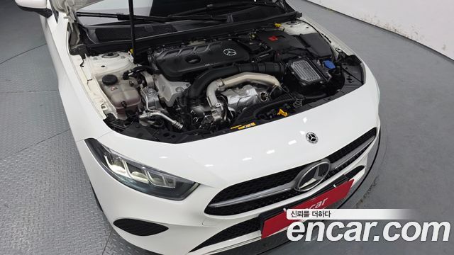 Mercedes-Benz A-Class 2024 — photo 6