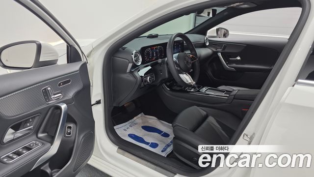 Mercedes-Benz A-Class 2024 — photo 13