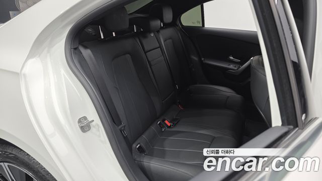 Mercedes-Benz A-Class 2024 — photo 17