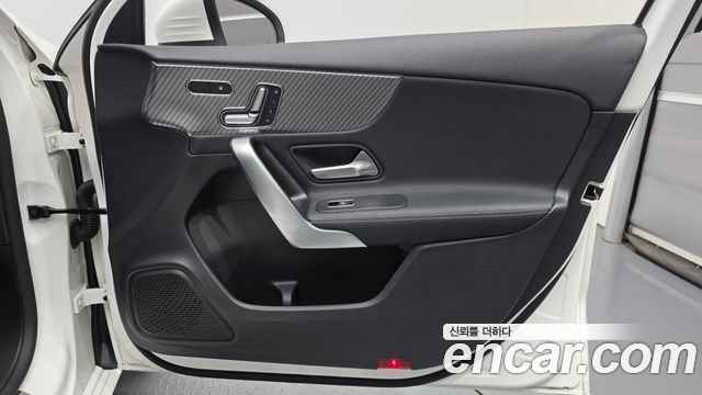 Mercedes-Benz A-Class 2024 — photo 14
