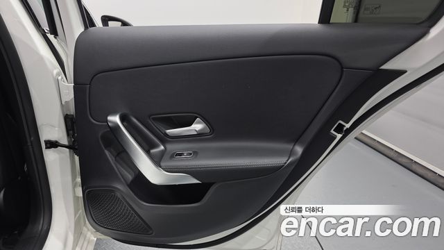 Mercedes-Benz A-Class 2024 — photo 30