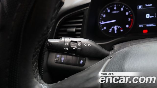 Hyundai AVANTE 2016 — photo 22