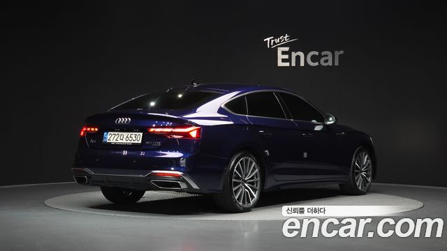 Audi A5 2023 — photo 2