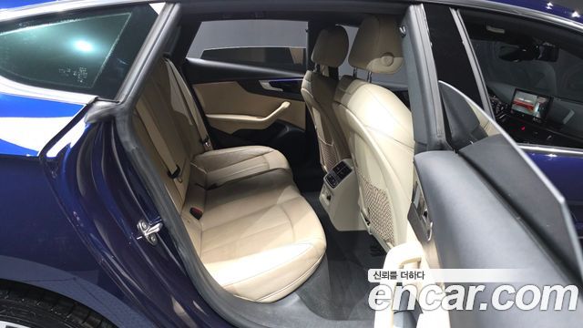 Audi A5 2023 — photo 18