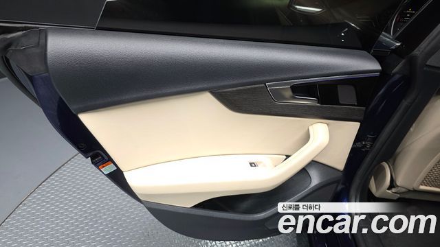 Audi A5 2023 — photo 15