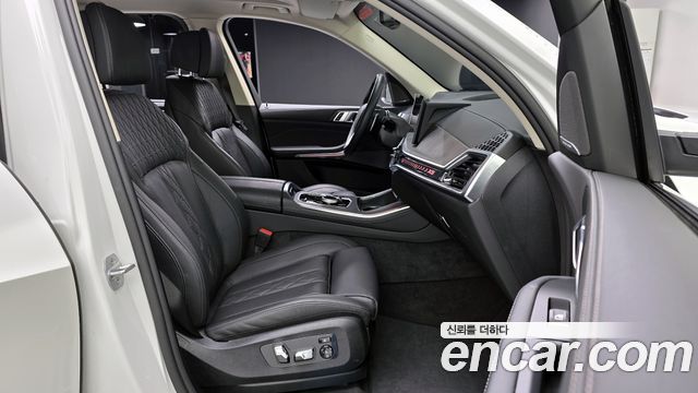 BMW X5 2025 — photo 17