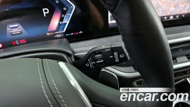 BMW X5 2025 — photo 29