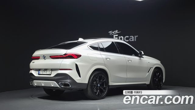 BMW X6 2022 — photo 2