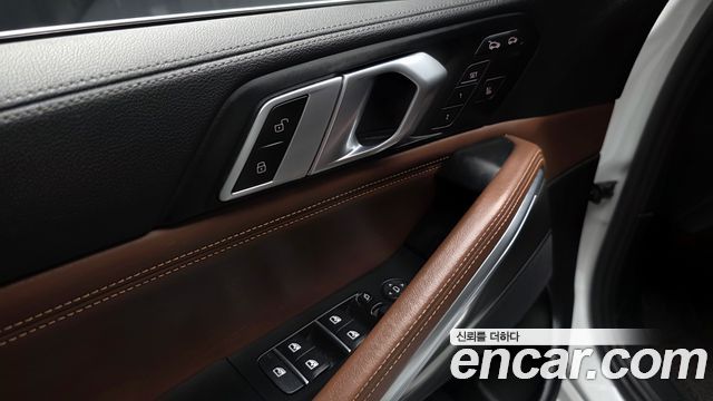 BMW X6 2022 — photo 33