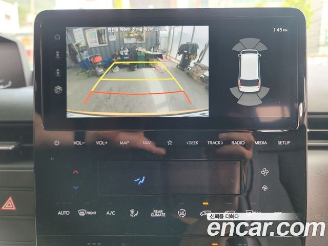 Hyundai Staria 2025 — photo 6