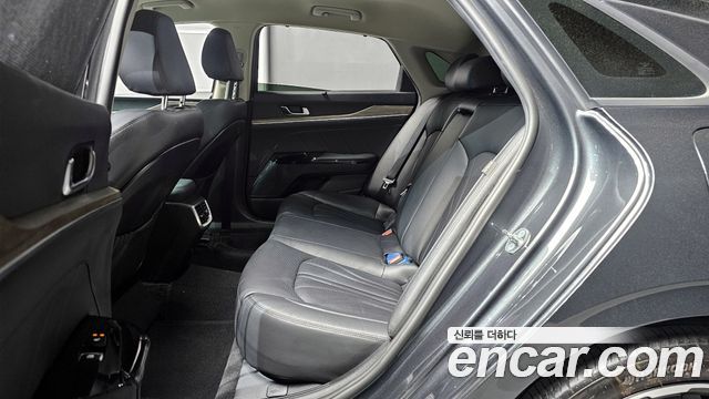 Kia K5 2023 — photo 12