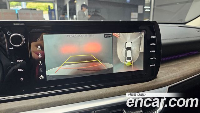 Kia K5 2023 — photo 15