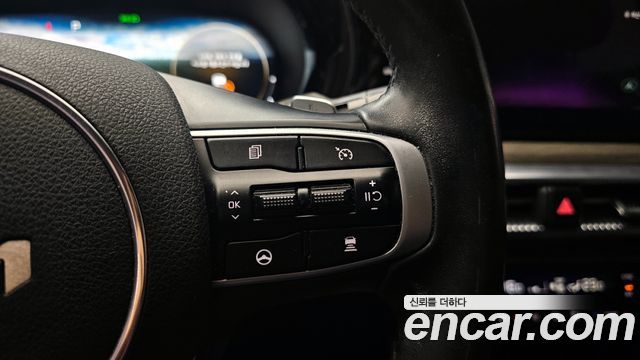 Kia K5 2023 — photo 17
