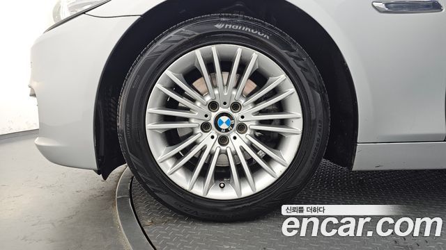 BMW 5-Series 2014 — photo 5