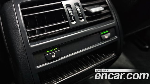 BMW 5-Series 2014 — photo 18