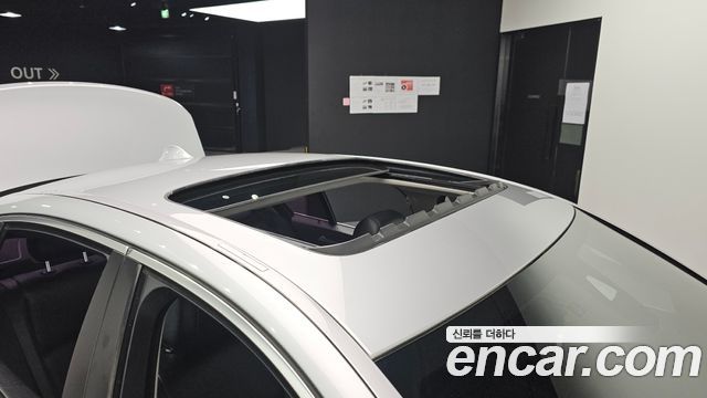 BMW 5-Series 2014 — photo 19
