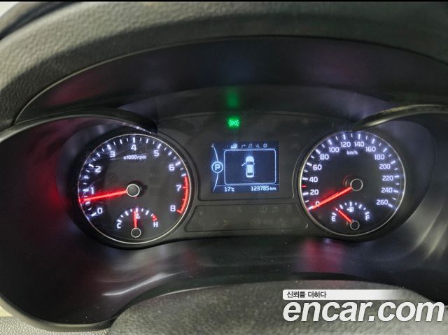 Kia K5 2016 — photo 12