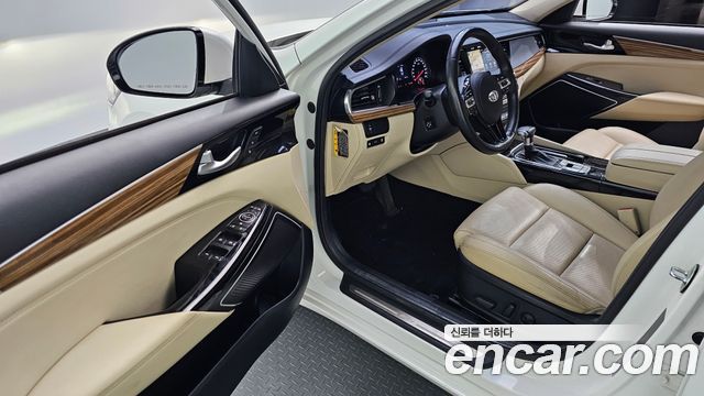 Kia K7 2016 — photo 13