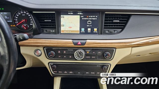 Kia K7 2016 — photo 22