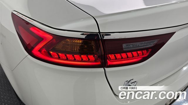 Kia K7 2016 — photo 9