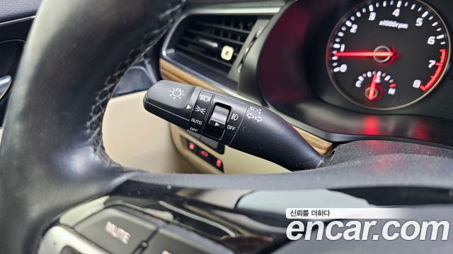 Kia K7 2016 — photo 28