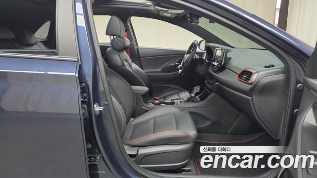 Hyundai i30 2020 — photo 17