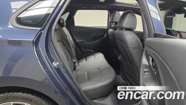 Hyundai i30 2020 — photo 18
