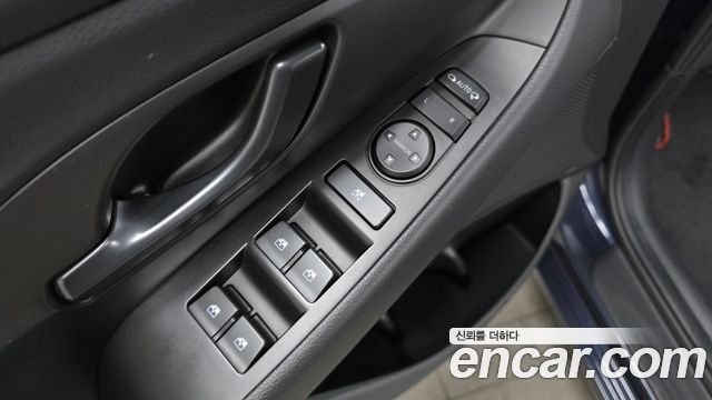 Hyundai i30 2020 — photo 27