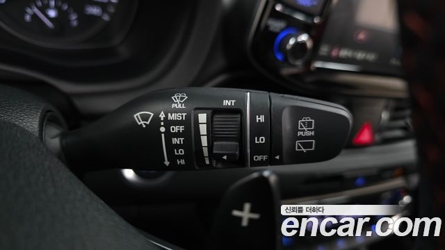 Hyundai i30 2020 — photo 28