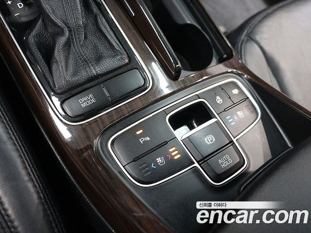 Kia K7 2015 — photo 11