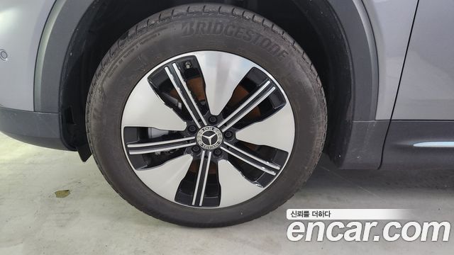 Mercedes-Benz EQB 2024 — photo 5