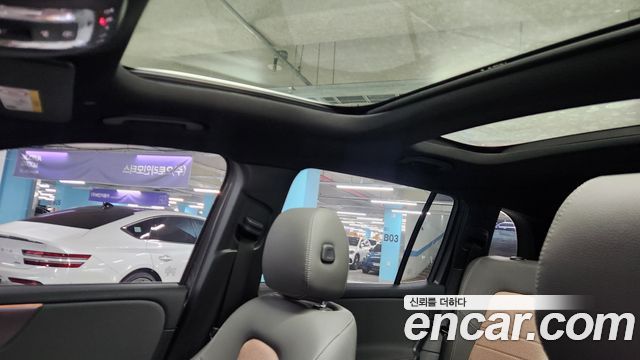 Mercedes-Benz EQB 2024 — photo 16