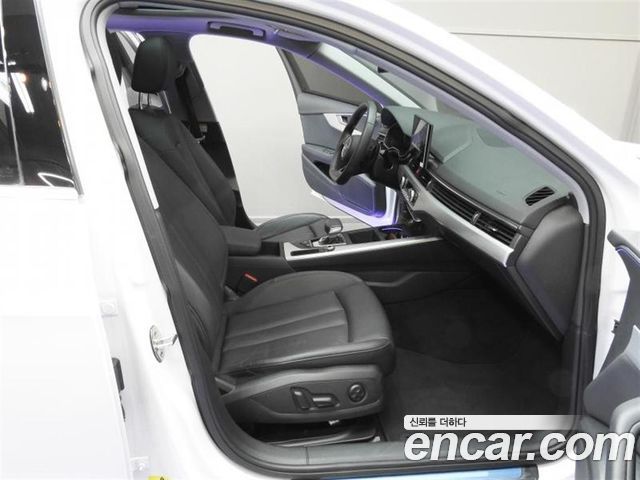 Audi A4 2023 — photo 15