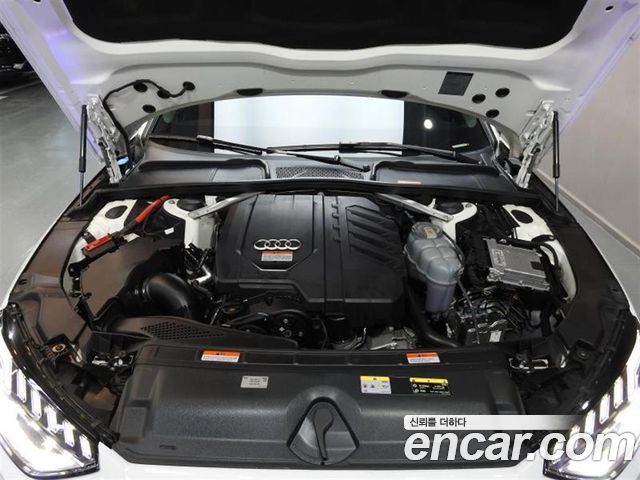 Audi A4 2023 — photo 18