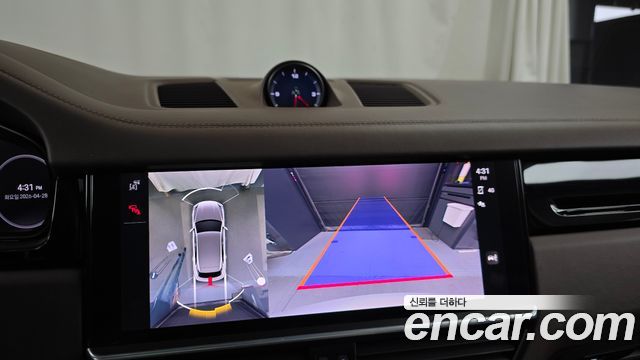 Porsche Cayenne 2022 — photo 20