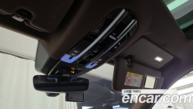 Porsche Cayenne 2022 — photo 30