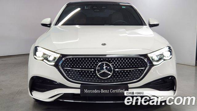 Mercedes-Benz E-Class 2025 — photo 3