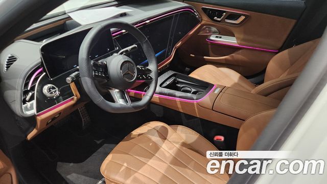 Mercedes-Benz E-Class 2025 — photo 7