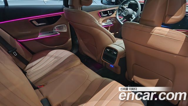 Mercedes-Benz E-Class 2025 — photo 11