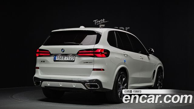 BMW X5 2025 — photo 2