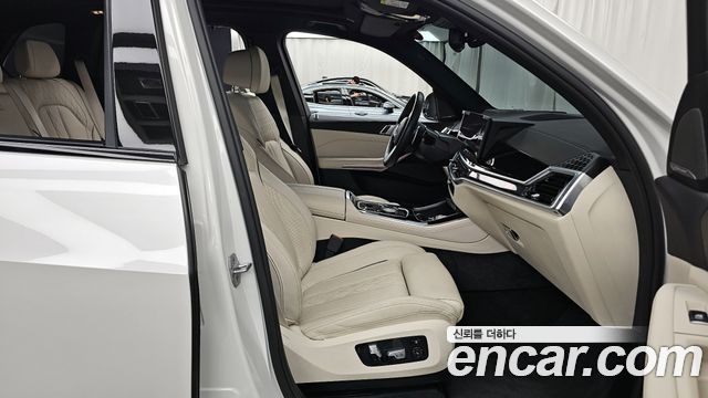 BMW X5 2025 — photo 17
