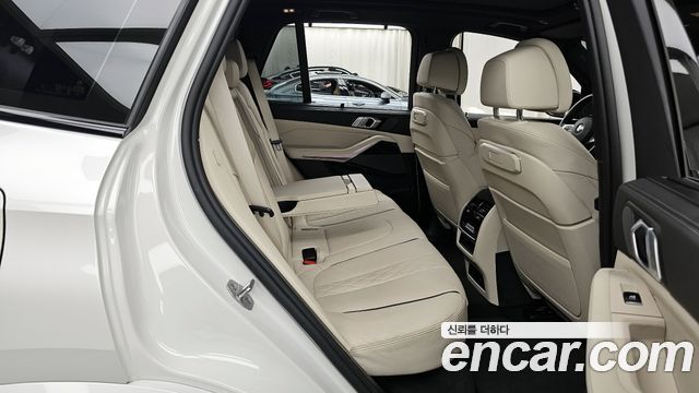 BMW X5 2025 — photo 18