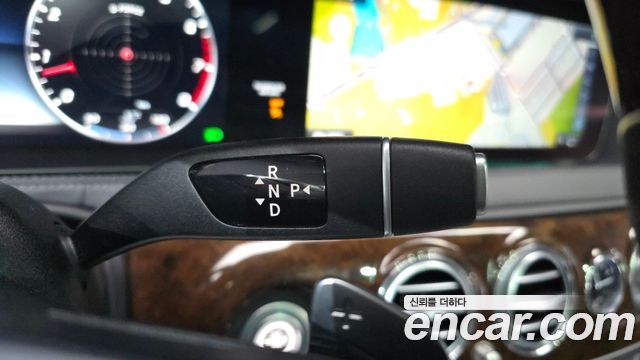 Mercedes-Benz S-Class 2018 — photo 12